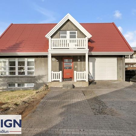Large Apartment Close To The Centre Reykjavík Dış mekan fotoğraf